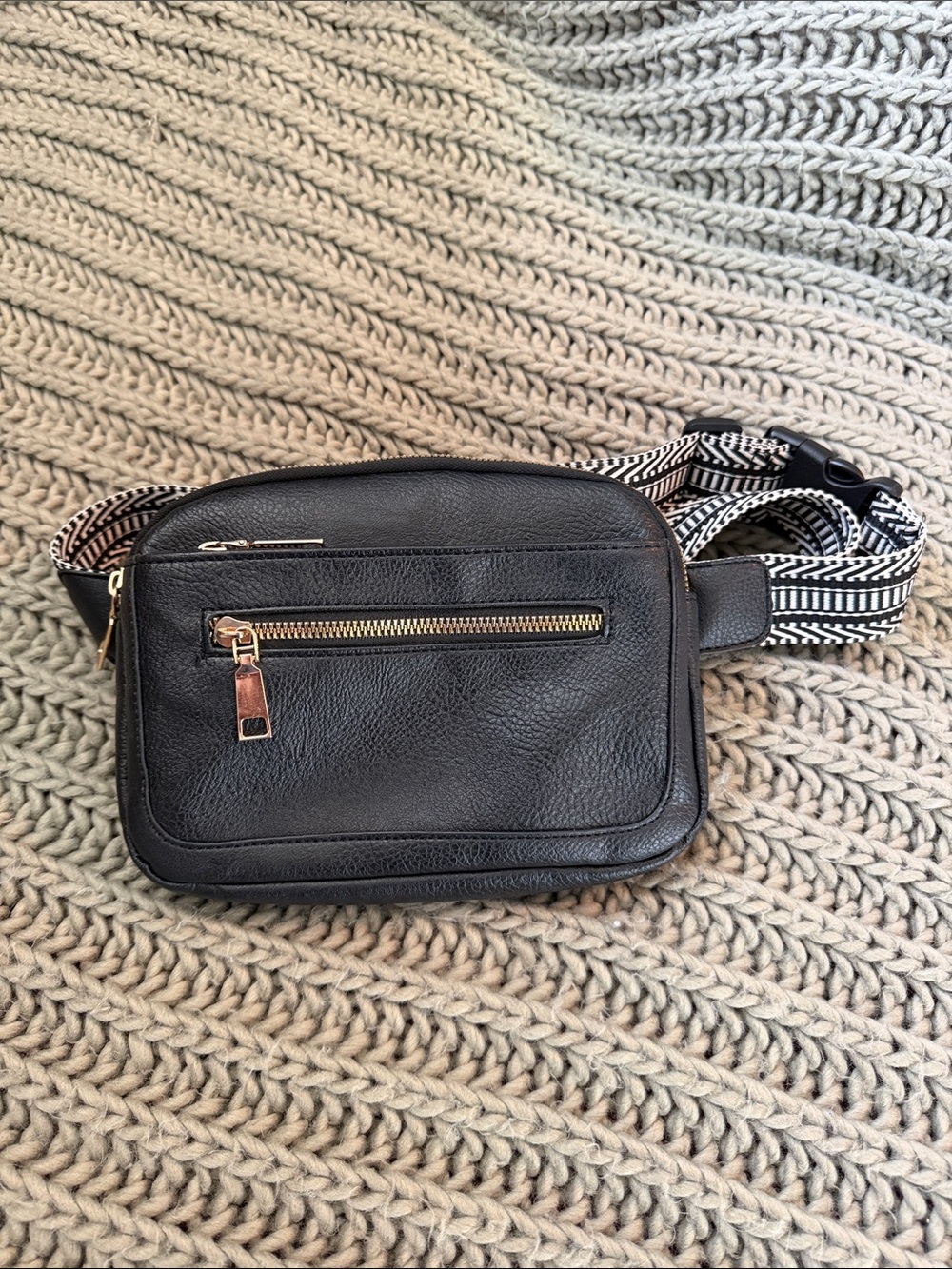 Black Leather Crossbody Belt Bag with Patterned Strap
